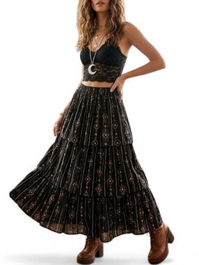 Jennafer Grace rare tiered metallic maxi skirt